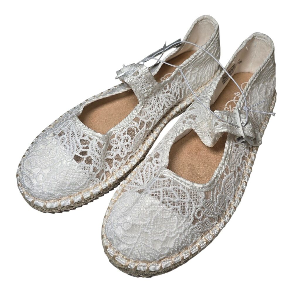Art Class Kids White Madeline Lace Espadrille Mary Jane Flats Girls Size 4 NWT